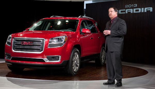 2013 GMC Acadia New Realistic Features